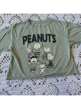 Juniors Size M Peanuts Shirt Green Cropped Juniors  Nobody Tells Us What To Do